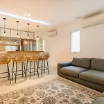Triplex Luxo Com Piscina, Bbq E Sauna P/ 8 Pessoas