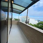 Local 401 Apartment