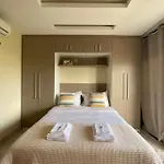 Local 401 Apartment