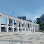 Lapa - Acomoda Ate 4 Pessoas