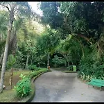 Apartamento Copacabana Qt e Sala a 3 quadras da praia e do Metrô - 250 MB