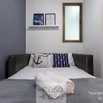 Top 3 Quartos Com Estacionamento Em Condominio Com Portaria 24H, Piscina, Sauna E Parquinho Infantil - Apartamento Com Ar Condicionado, Smartv, Wi-Fi 120 Mbps E Cozinha Completa