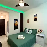 Lindo Studio A 3 Minutos Da Praia Av Nsa Sra C 1032 Ap401