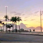 Excelente Apartamento Em Copacabana Com 2 Quartos