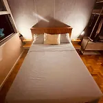 Quadra Praia! Loft Industrial Requintado Novo Para 4 Pessoas Vizinho Copacabana Palace!