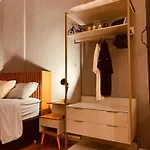 Quadra Praia! Loft Industrial Requintado Novo Para 4 Pessoas Vizinho Copacabana Palace!