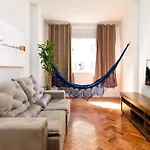 2 Quartos Em Copacabana C/ Vista-Mar | Pj 135/808