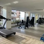 Lindo Apto No Melhor Lugar Da Barra Da Tijuca! Com Uma Vista De Tirar O Folego, Frente Para O Mar! Totalmente Equipado E Decorado Ao Lado Dos Melhores Hoteis E Quiosques Da Barra! Portaria 24H, Piscina, Sauna, Jacuzzi, Academia, Garagem, Wi-Fi, Lavan