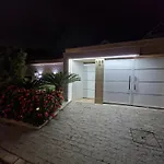Casa de luxo em frente ao shopping Recreio