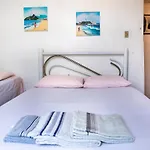 Apartamento Completo Na Praia De Copacabana, 3 Suites , Em Andar Alto Com Vista Mar, Ar ,Wifi, Tv Canais A Cabo, Pauloangerami Mvc18