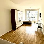 Apartamento A 1 Quadra Da Praia De Copacabana - Conforto E Localizacao Perfeita