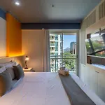 Pineapples Bpremium - Excelentes Suites