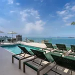 2 Suites, Vista Para O Mar E Cristo