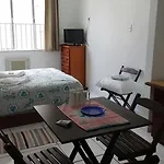 Kitinet Na Praia De Botafogo