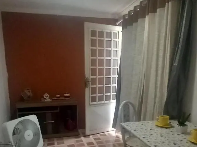 Suíte no coração de Campo Grande/RJ