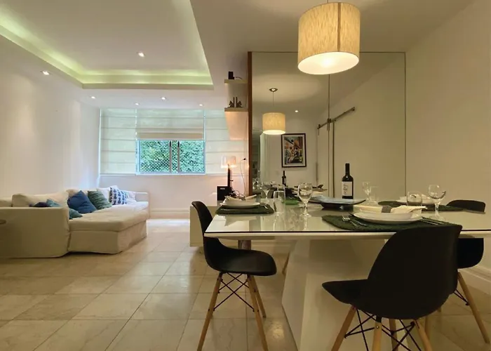 Av Atlantica - 3 Bedroom Beach Apartment - Leme