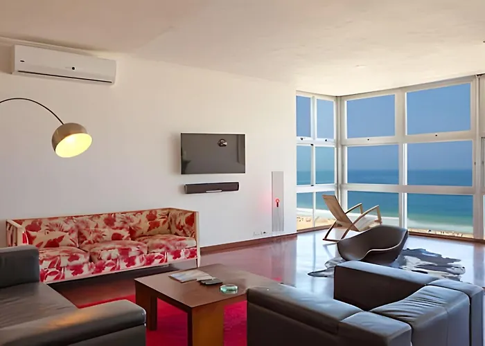 Hr.368 - Lindo Apartamento De 2 Quartos Frente Mar Avenida Atlantica Para Locacao Temporada