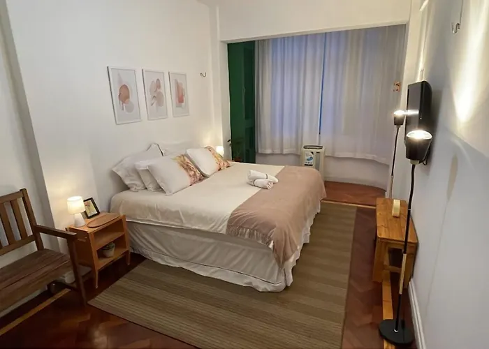 Quarto Adoravel Em Copacabana