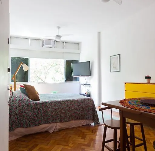 Apartment Near The Beach
