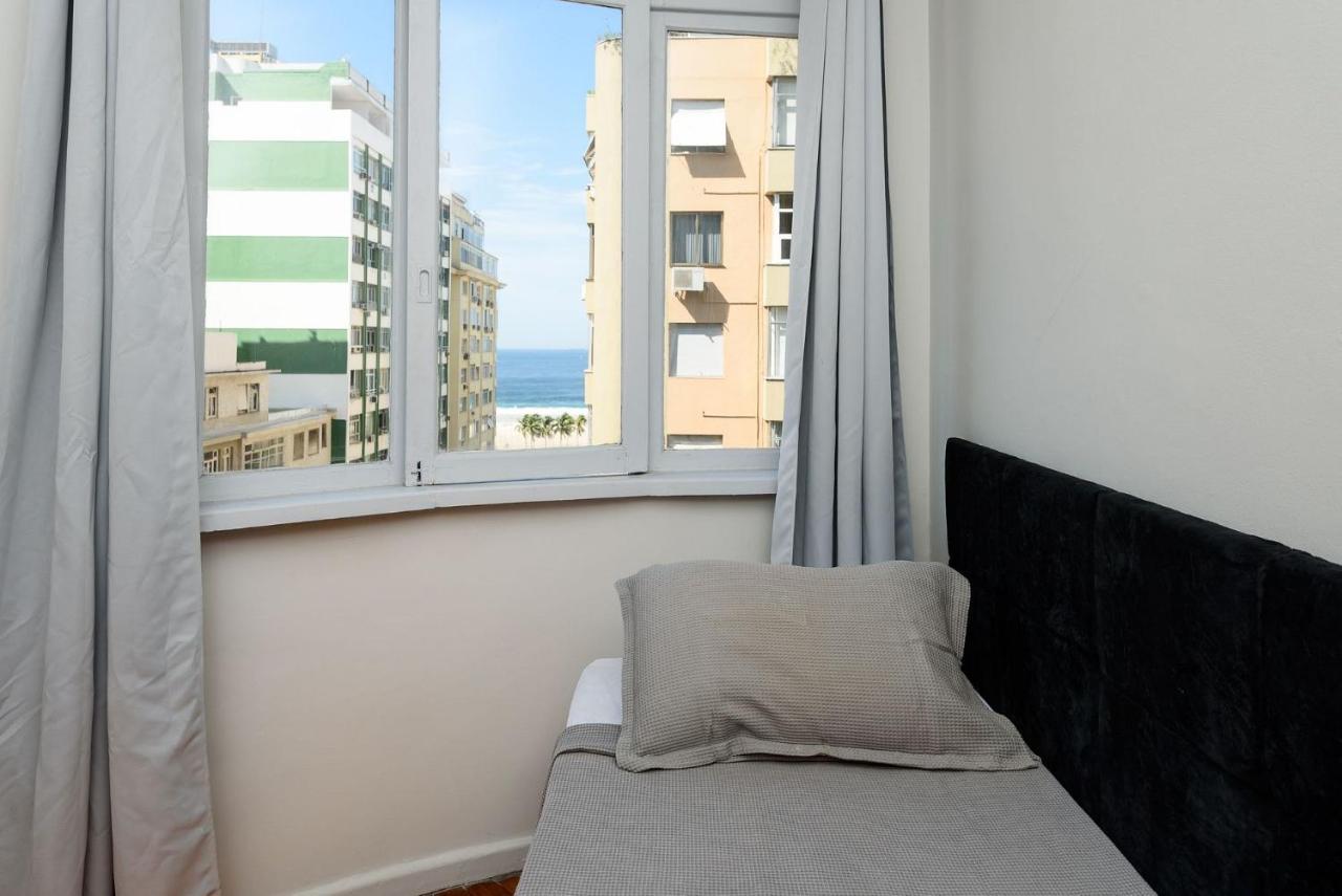 2 Quartos Em Copacabana C/ Vista-mar | Pj 135/808 * Rio de Janeiro