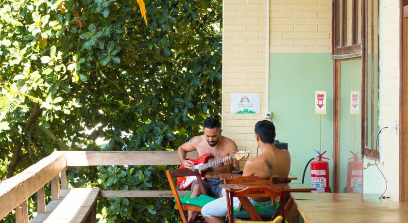 Albergue Rio Nature Hostel *