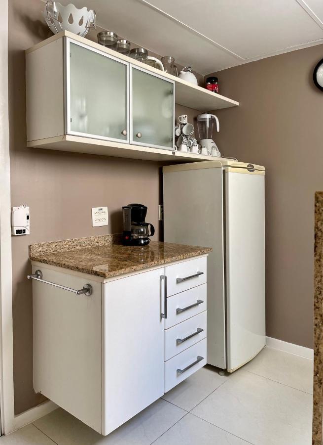 Apartamento Flat Em Copacabana Na Quadra Da Praia