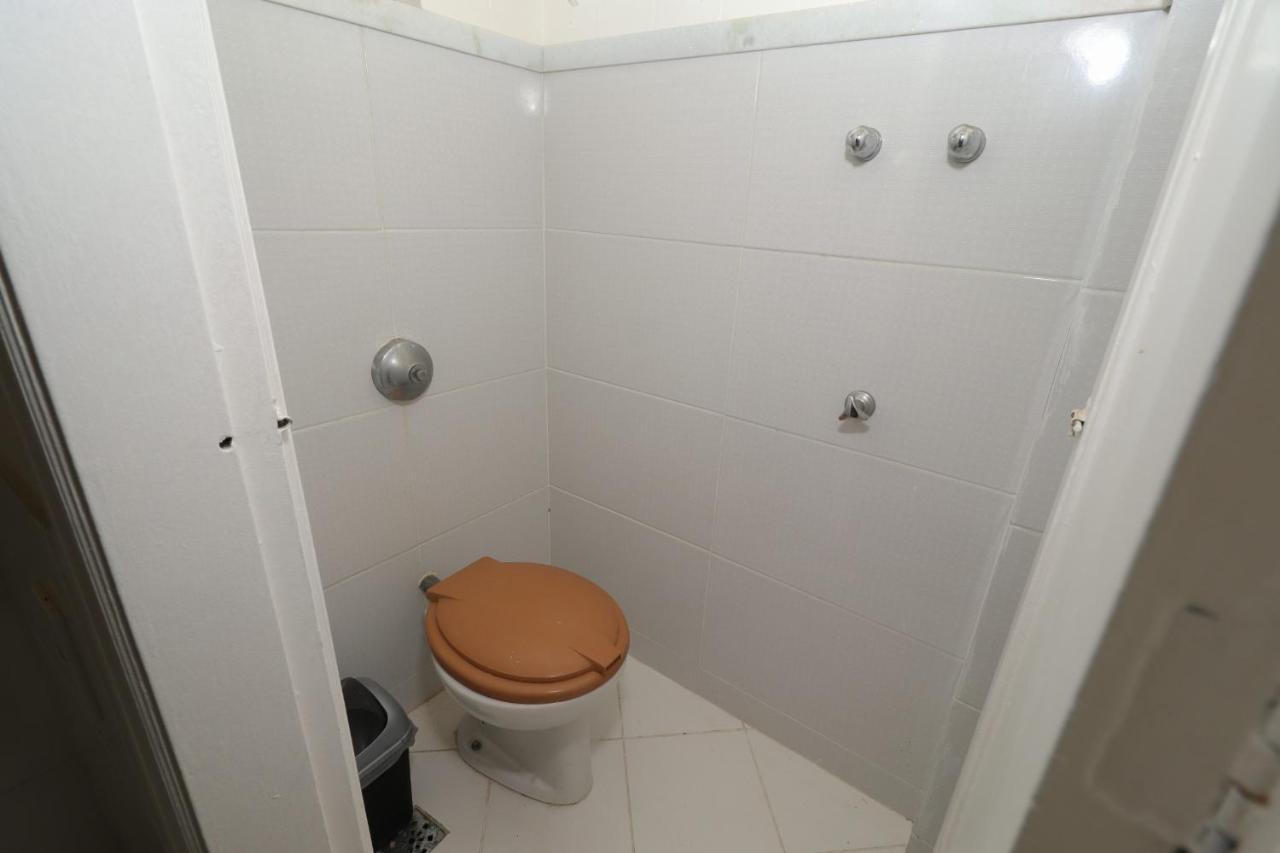 Apartamento Mobiliado Em Copacabana A 200m Da Rio de Janeiro