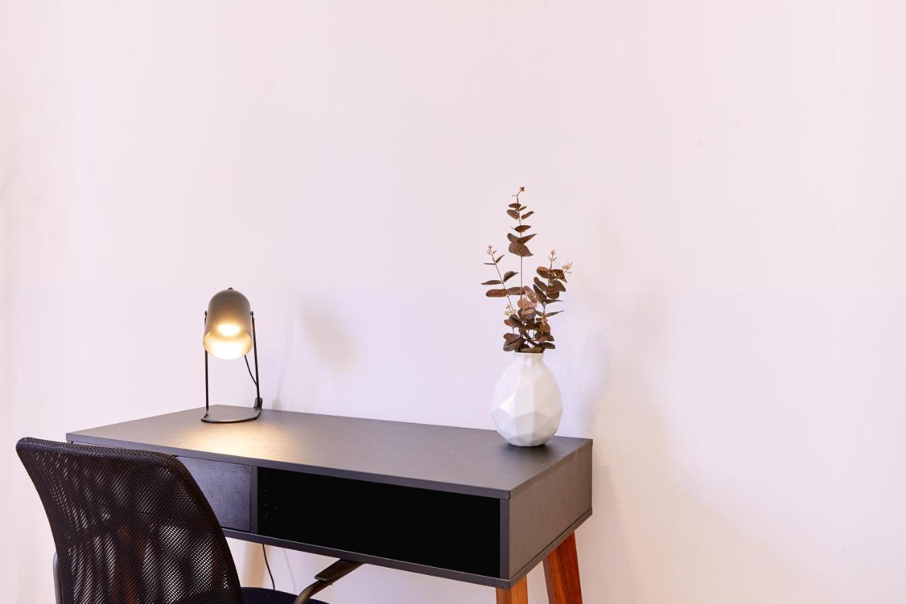 Apartamento Ap Lindo Com Piscina, Academia E Garagem No Predio - Leblon Rio de Janeiro