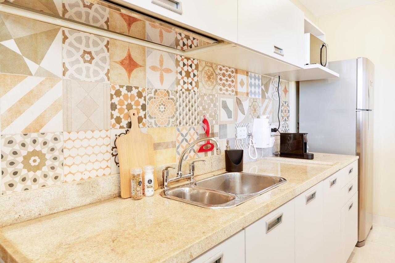 Apartamento Ap Lindo Com Piscina, Academia E Garagem No Predio - Leblon *