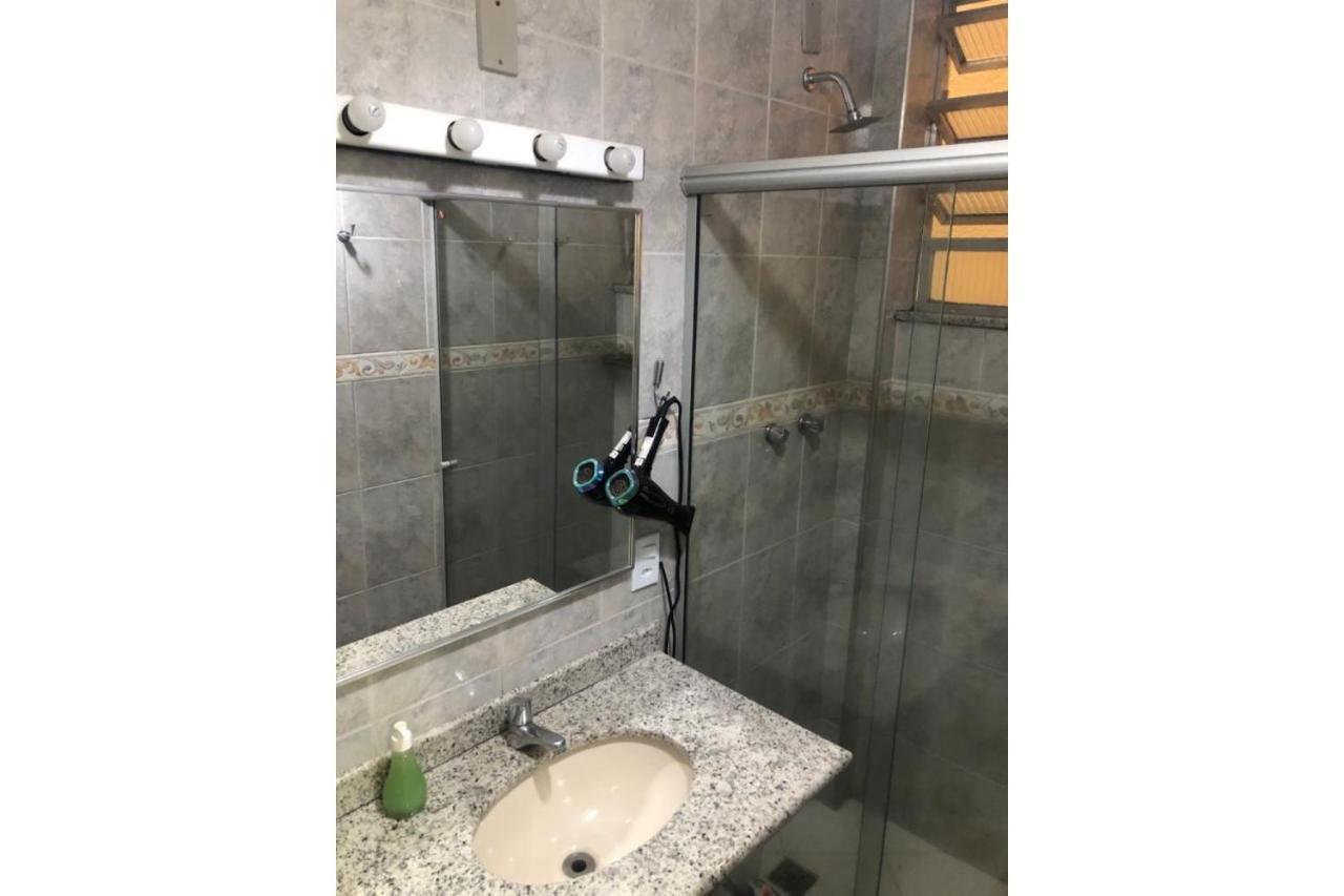Apartamento Meio De Copacabana, 200 Metros Da Praia, Posto 5 Rio de Janeiro