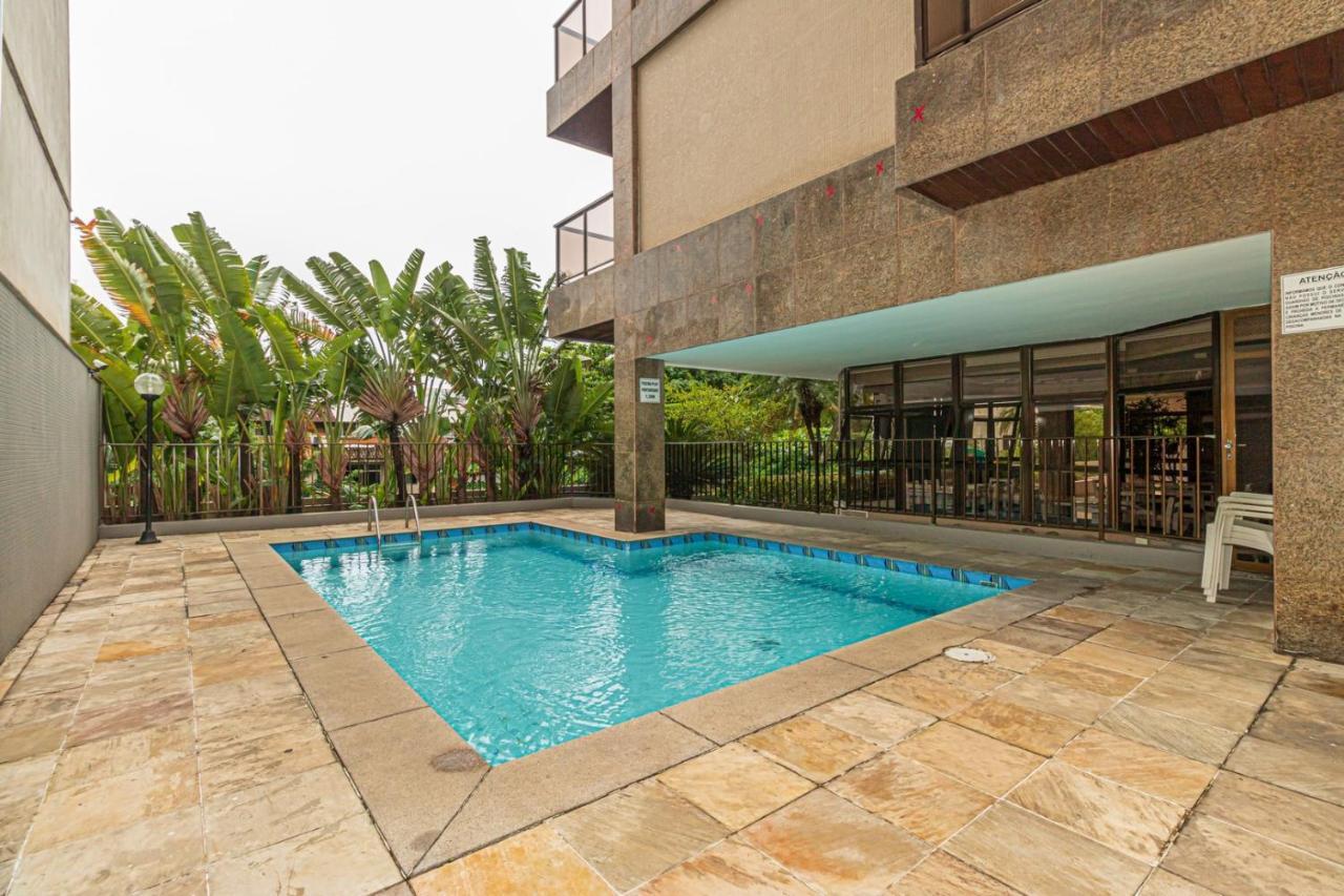 Mc Flats Monsieur Le Blond * Rio de Janeiro
