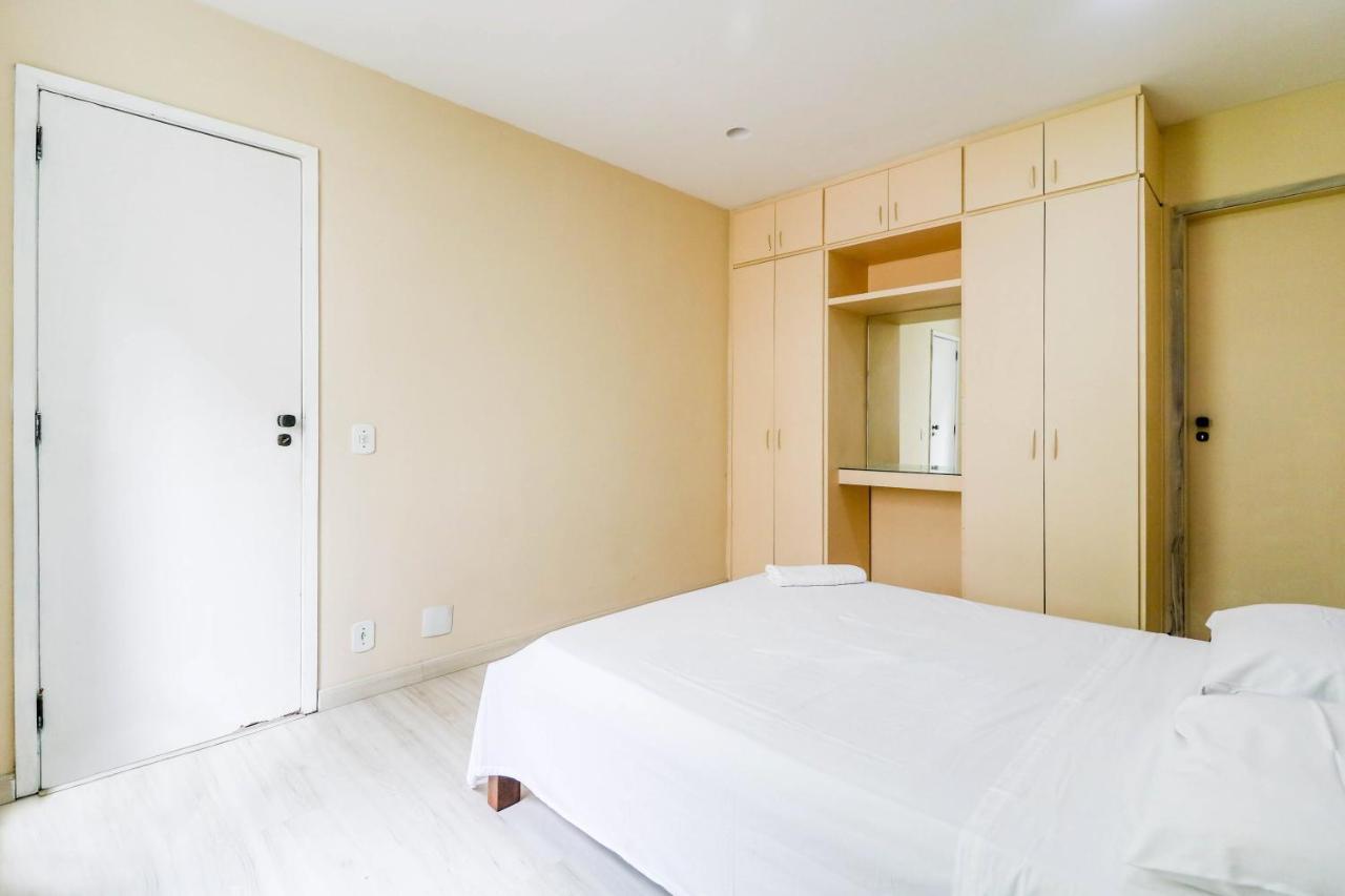 Enorme Na Av Atlântica Apartamento *