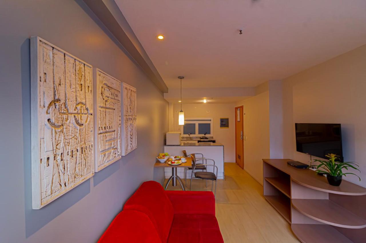 Lobie Queen Ipanema Apartment