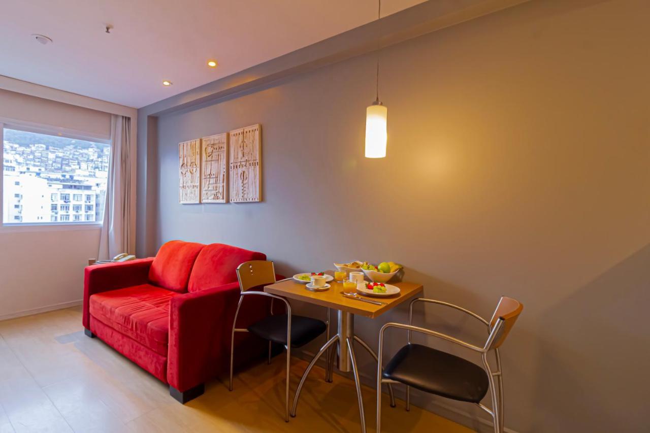 Lobie Queen Ipanema Apartment