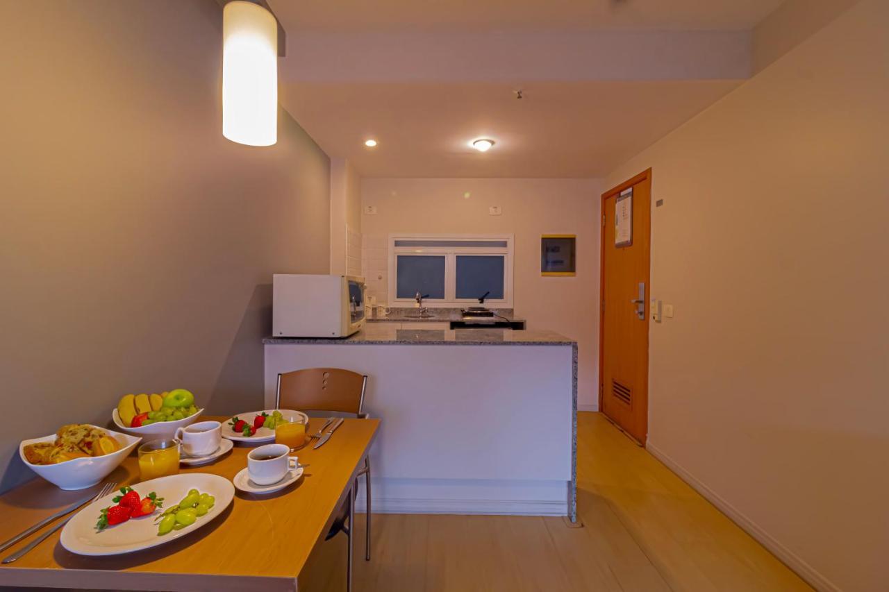 Lobie Queen Ipanema Apartment