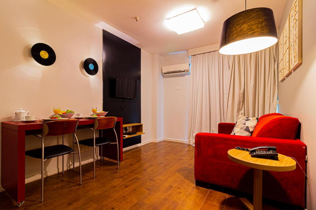 Lobie Queen Ipanema Apartment