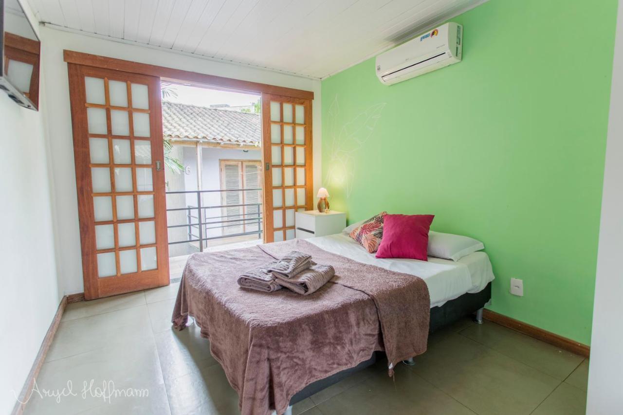 Pura Vida Hostel