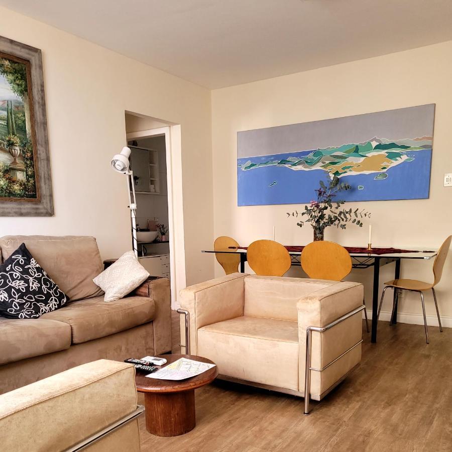 Apartment Copacabana Praia: Oceanview Near Lido Gastronomy Hub