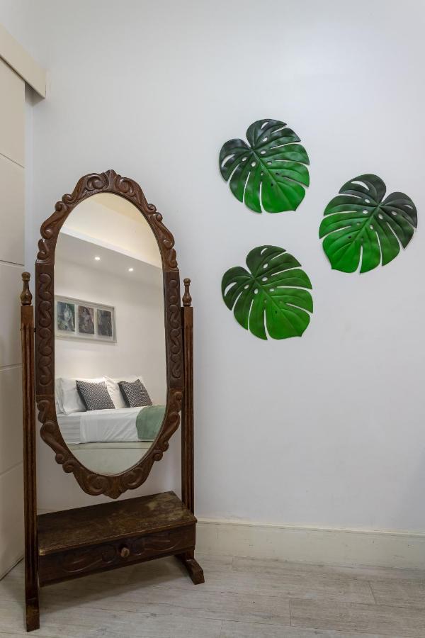 Apartamento Charme Em Copacabana - Ampla Sala De Estar - A502 Z3