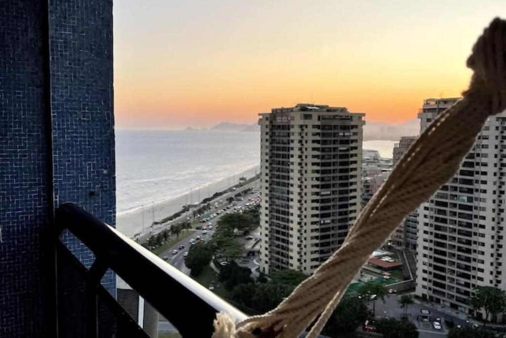 Na Orla Da Da Barra Da Tijuca, Apartamento Rio de Janeiro