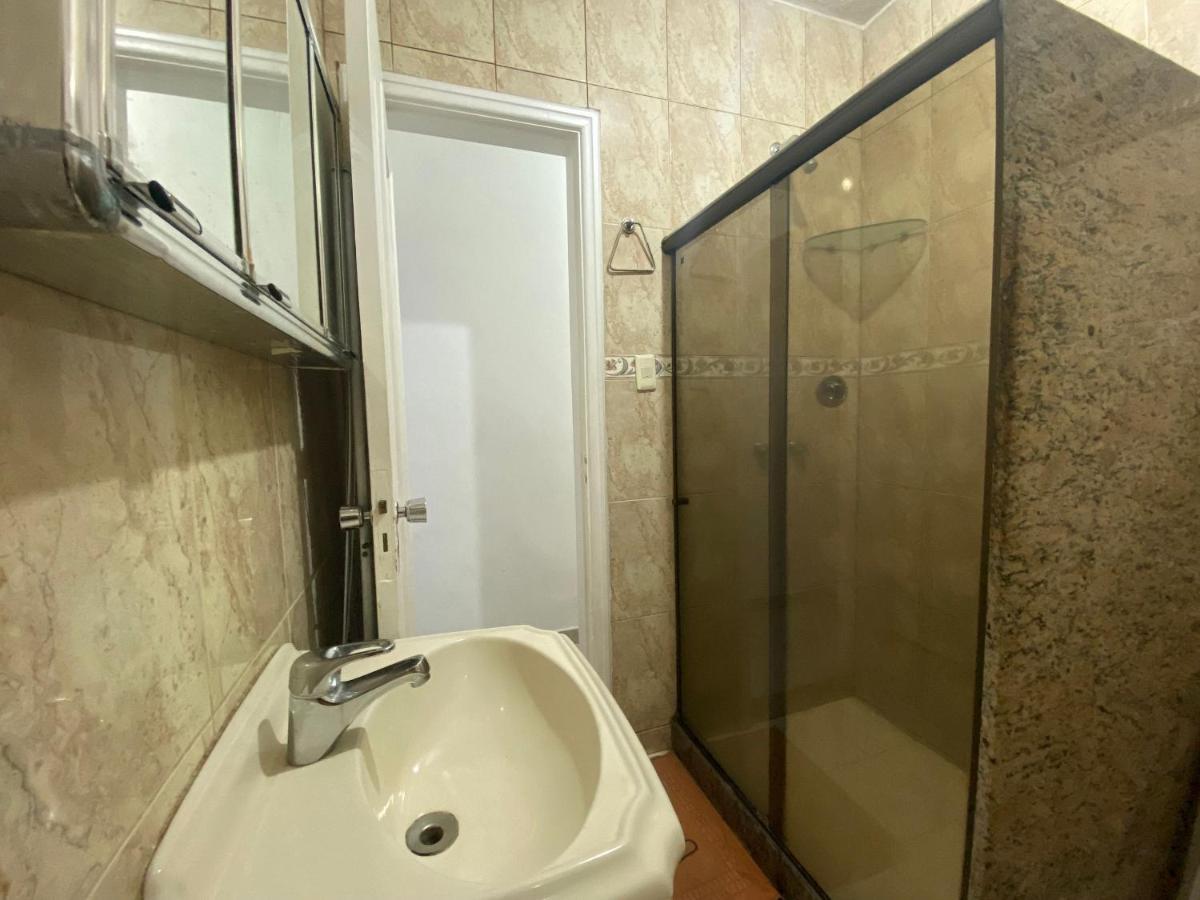 M19 - Apto A 3 Minutos Da Praia De Copacabana Apartamento *