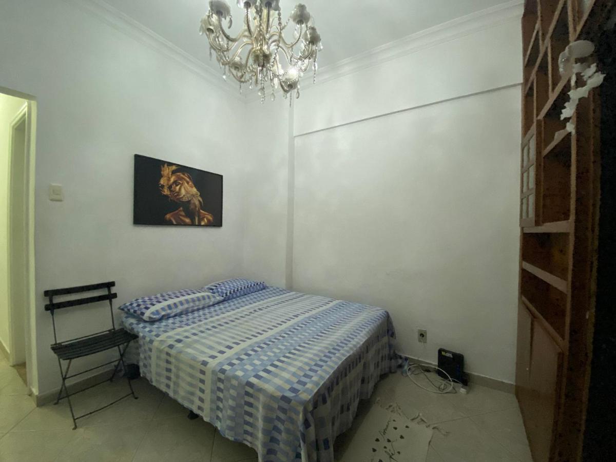 M19 - Apto A 3 Minutos Da Praia De Copacabana Apartamento *