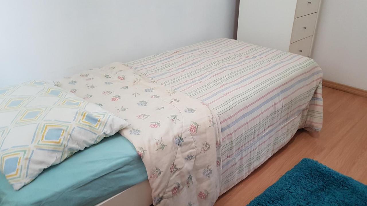 Quarto em Acomodações Particulares Santa Clara Bedrooms *