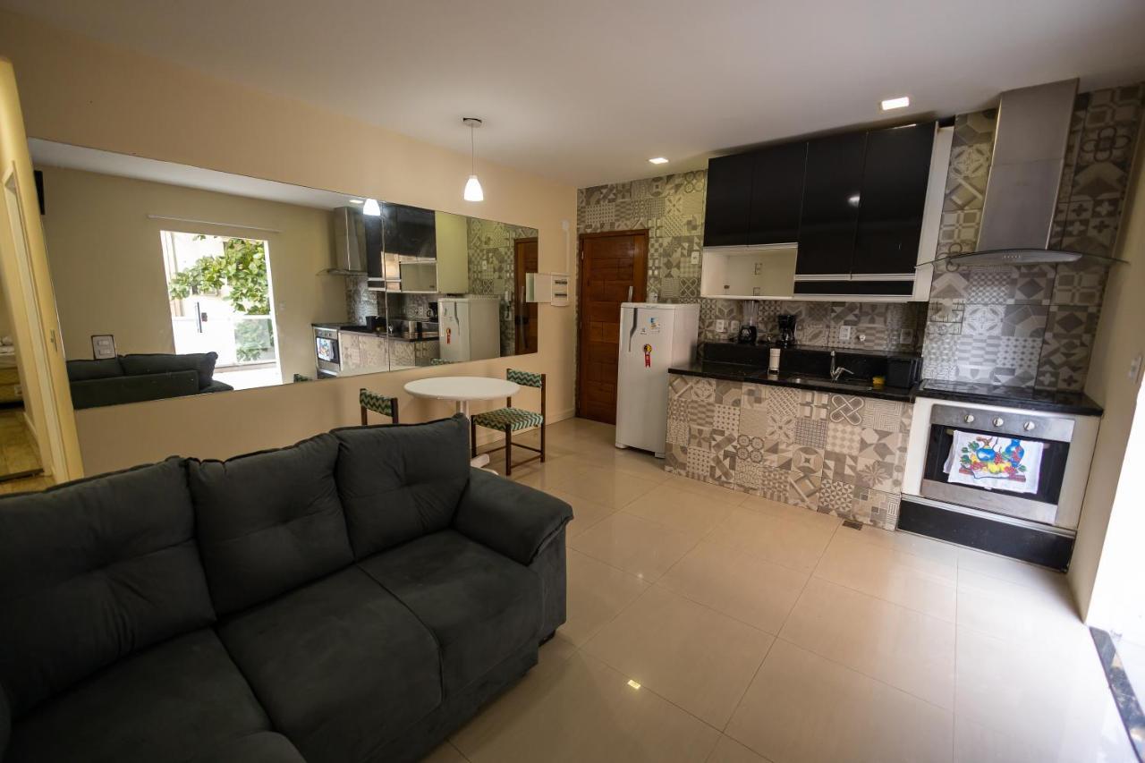 Apartamento Com Varanda Em Copacabana *