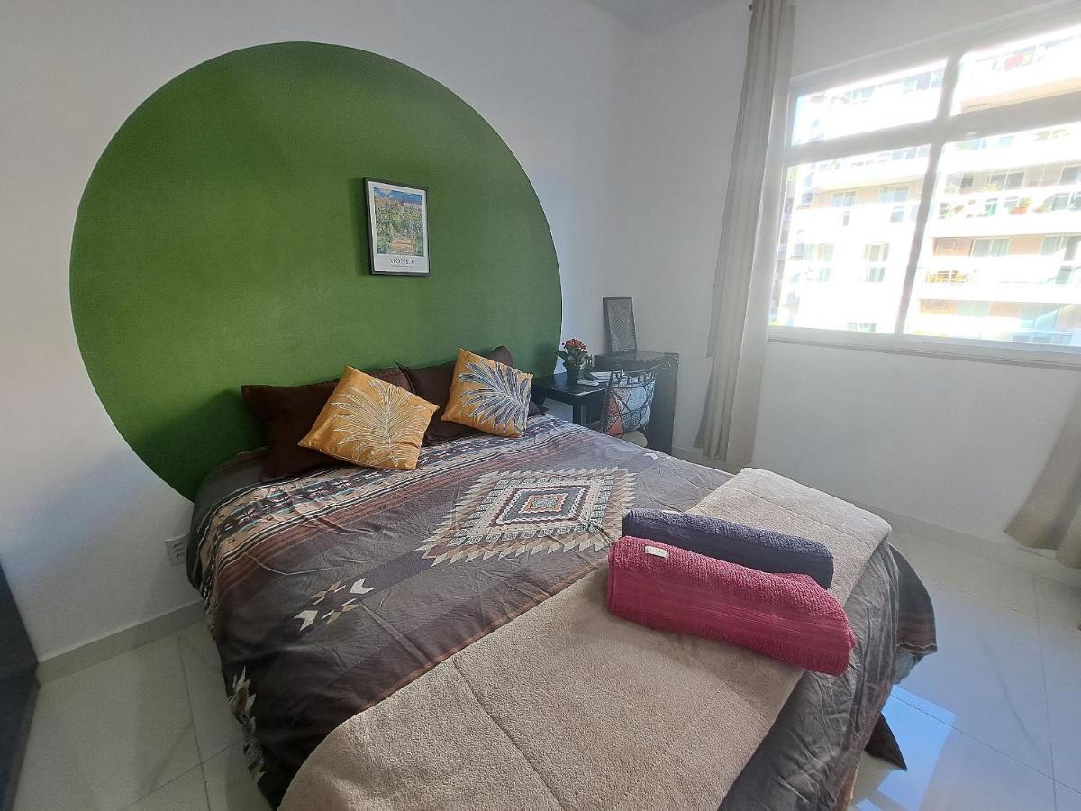 Quarto Privativo No Melhor De Botafogo Com Anfitria - With Host Apartamento *