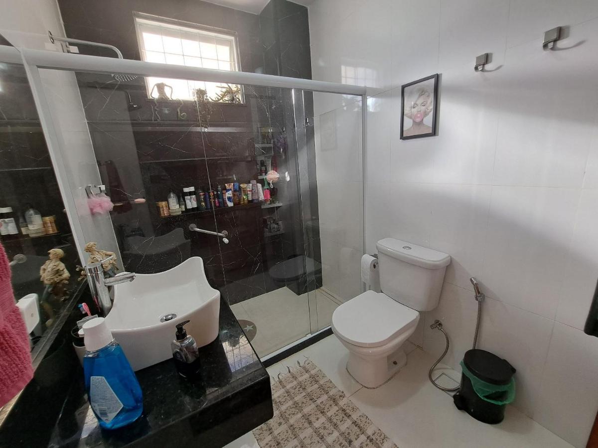 Quarto Privativo No Melhor De Botafogo Com Anfitria - With Host