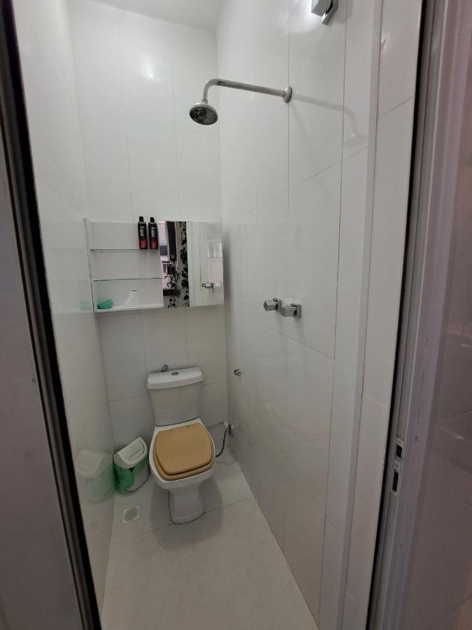 Quarto Privativo No Melhor De Botafogo Com Anfitria - With Host * Rio de Janeiro