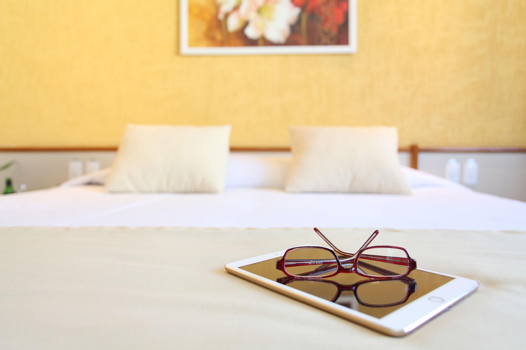 Mengo Palace 3*