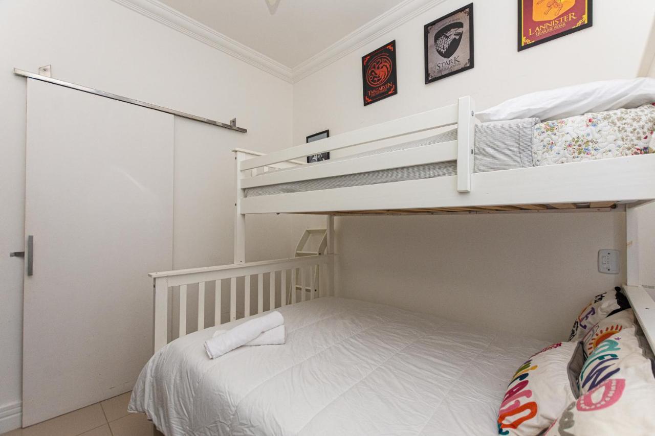 Leblon Apto A Pe 50 Metros Apartamento