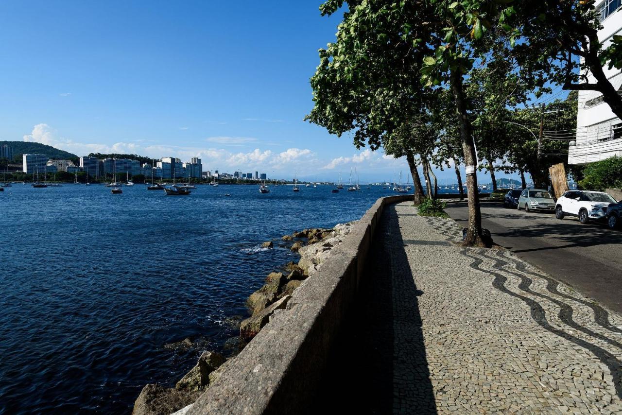 2 Quartos Na Urca Com Vista Baia De Guanabara A 700m Pao De Acucar Com Cozinha Completa E Wi-fi - Bares, Restaurantes E Comercio Local A Poucos Metros Apartamento *